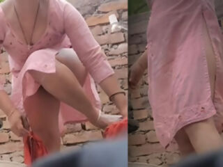 Hot MMS Hot,Video Becomes Viral While Taking a Bath, Bhabhi&#039;s Hot Sexy Video Hot Sexy Boobs Boobs