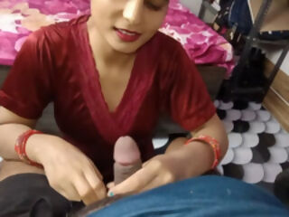 Desi Pooja bhabhi enjoying very romantic blowjob before fucked his tite pussy.