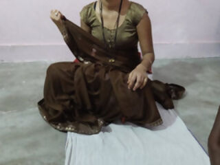 Horny indian wife went to her fuck to house husband&#039;s friend&#039;s
